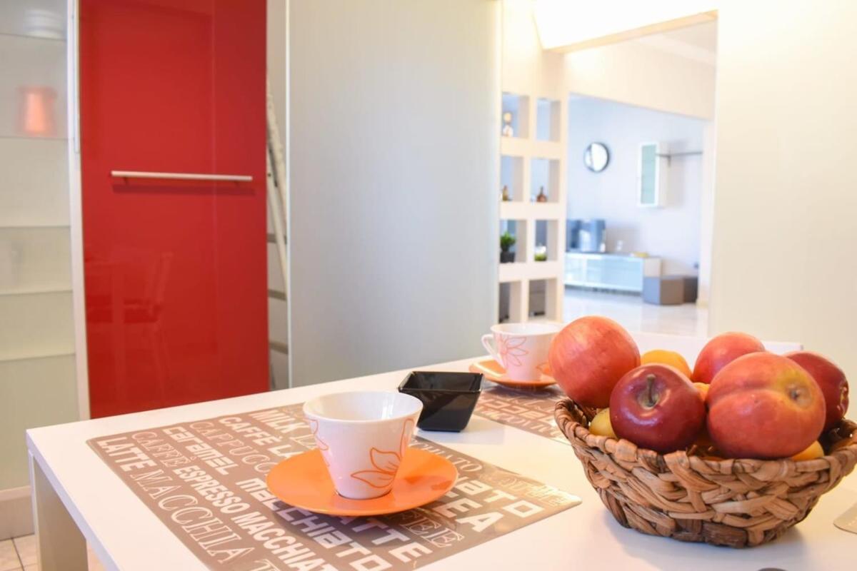 Vila Cozy Flat On The Main Square, 10Min To The Sea Kalamata Exteriér fotografie