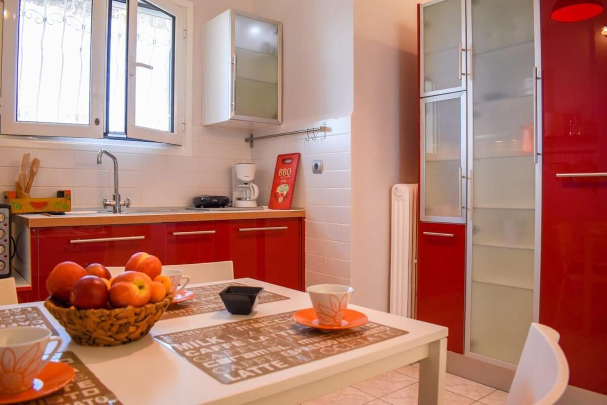 Vila Cozy Flat On The Main Square, 10Min To The Sea Kalamata Exteriér fotografie