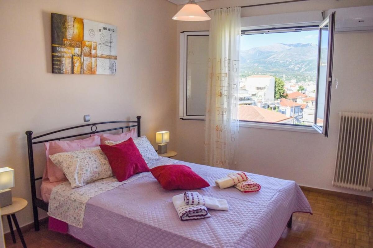 Vila Cozy Flat On The Main Square, 10Min To The Sea Kalamata Exteriér fotografie