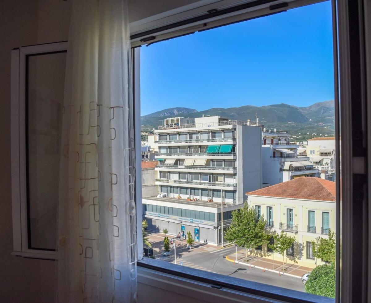 Vila Cozy Flat On The Main Square, 10Min To The Sea Kalamata Exteriér fotografie